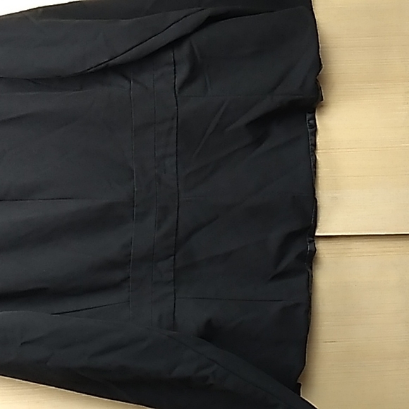 First Option Too Women's 16W Suit Jacket in Black lined - Picture 4 of 6